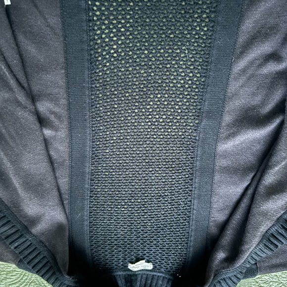 Label + Thread Brand Ladies 100% Merino Wool Cardigan Size Large - Picture 7 of 12